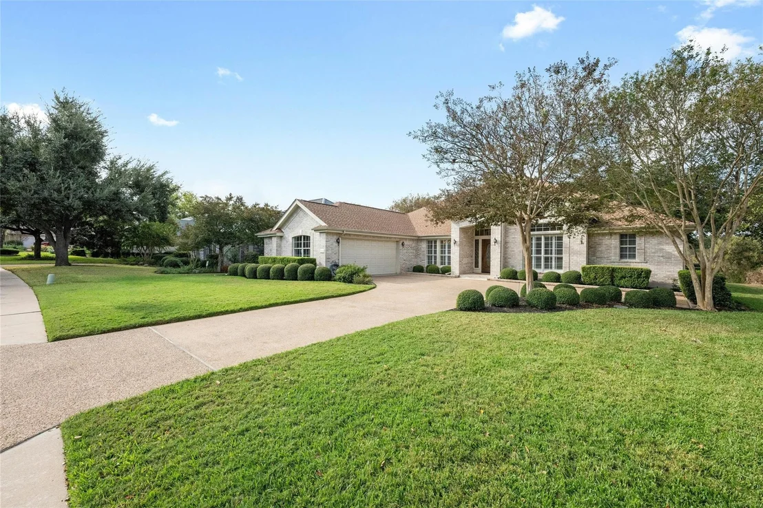 Photo of 10804 River Plantation DR