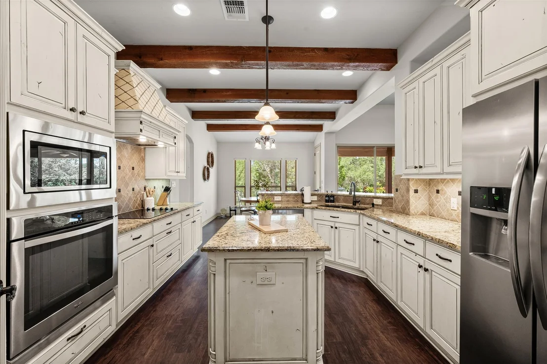 Photo of 102 Eagle Valley LN