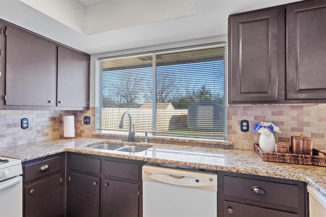 Photo of 702 Garden Villa CIR