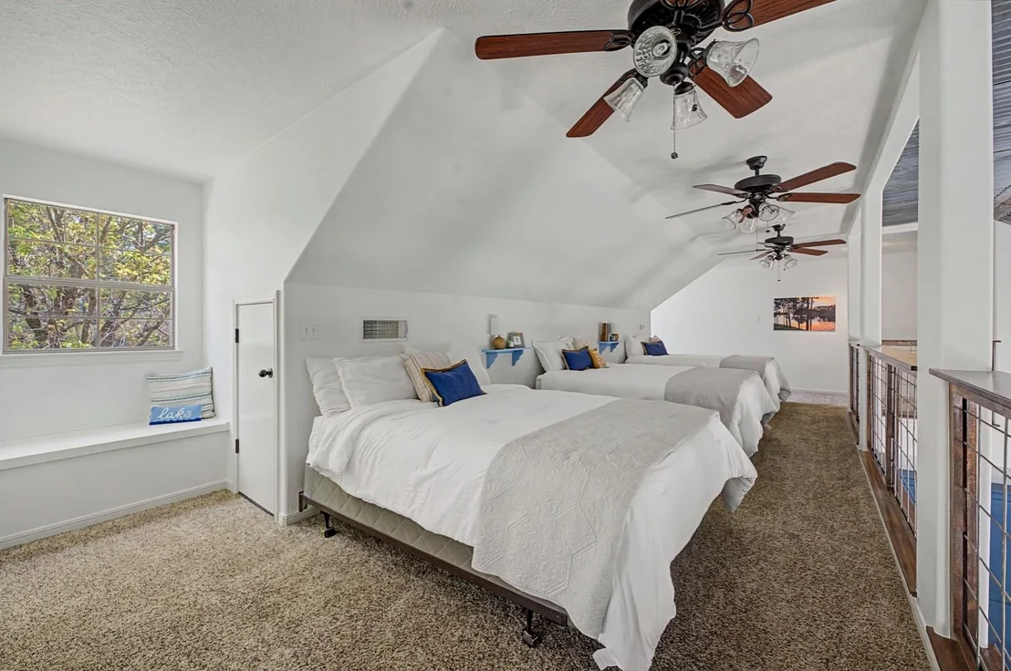 Photo of 243 Riverbirch