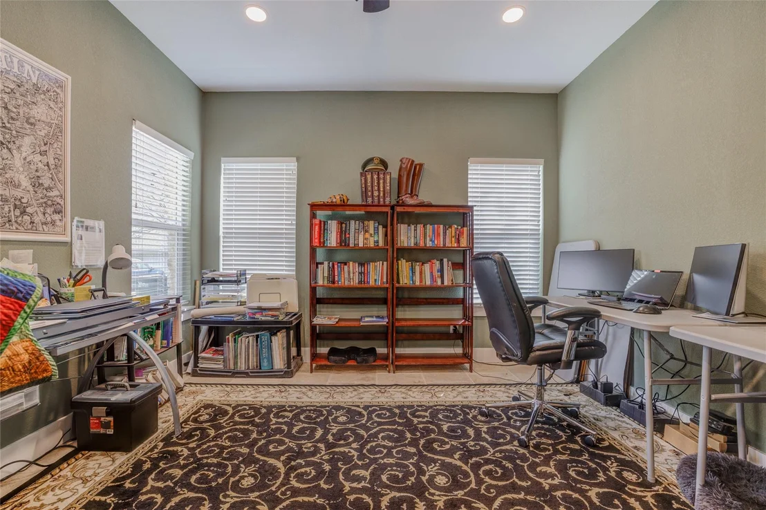 Photo of 7917 Forest View DR