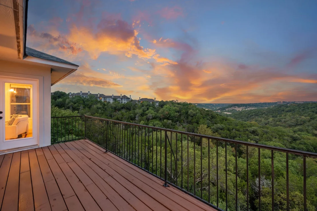 Photo of 5000 Valburn CT