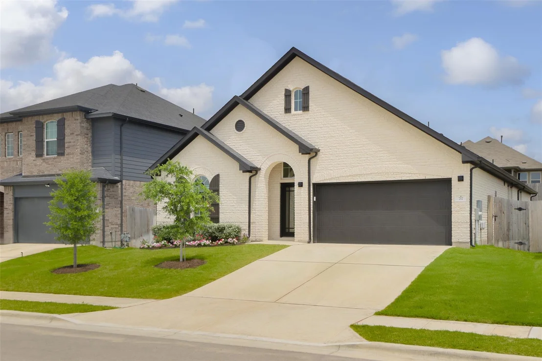 Photo of 717 Sugar Cane RD