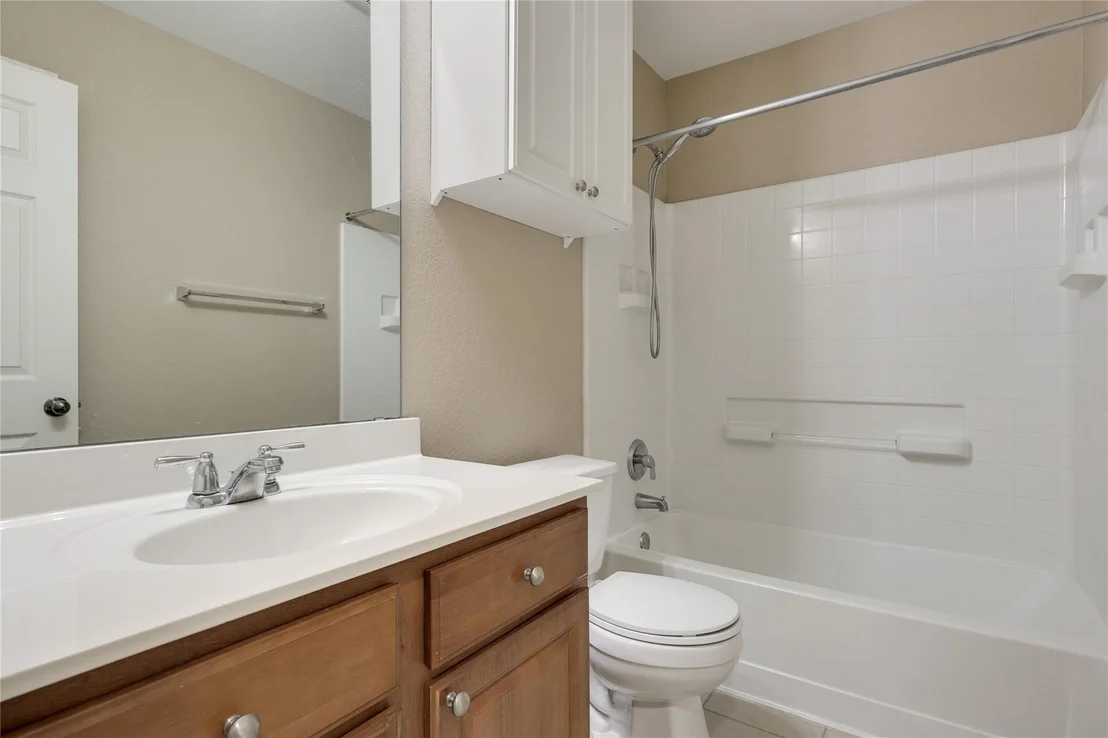 Photo of 328 Hidden Brook LN