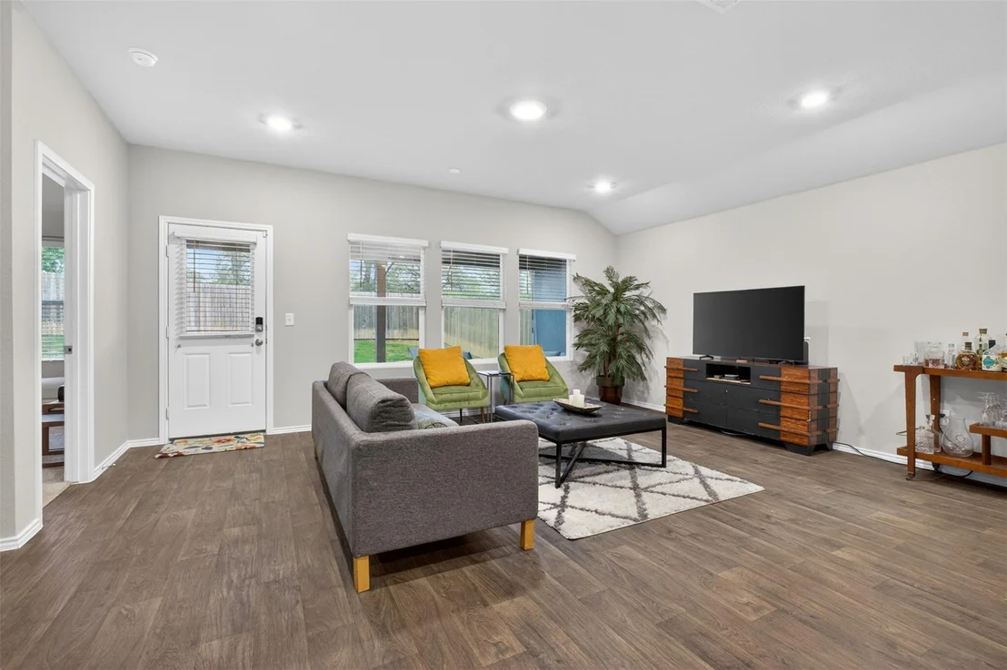 Photo of 6001 Brocade DR