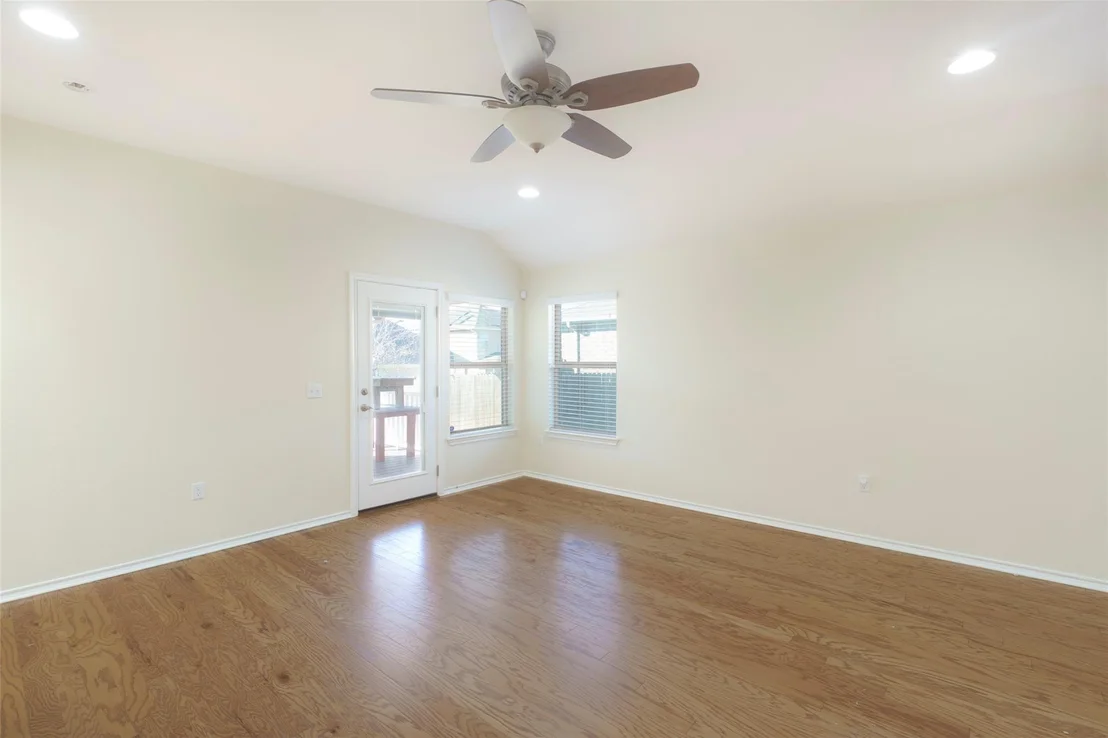 Photo of 13020 SE Kearns DR