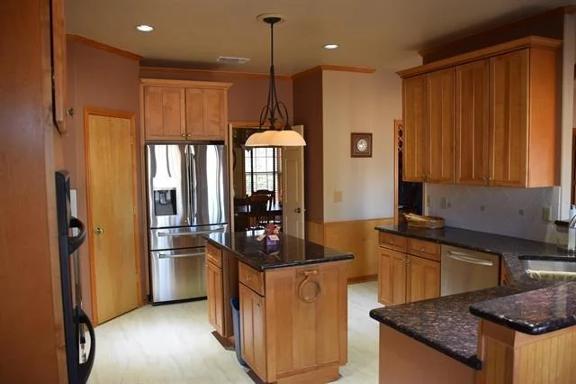 Photo of 730 S Chaparral
