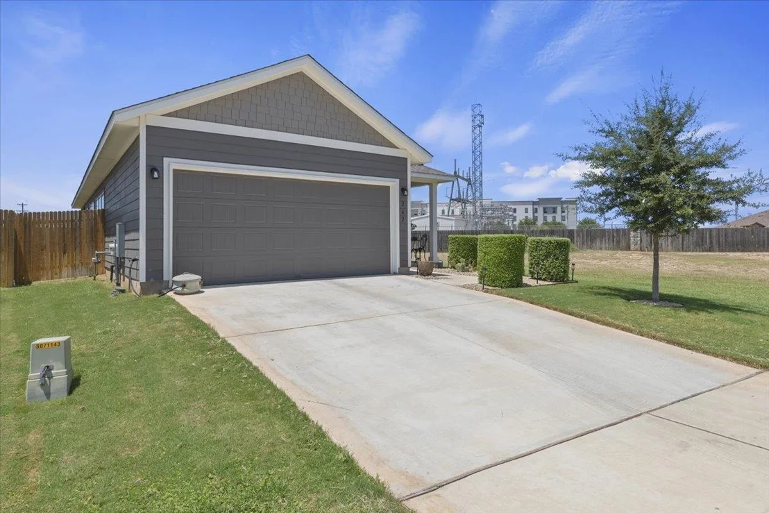 Photo of 242 Trailside LN