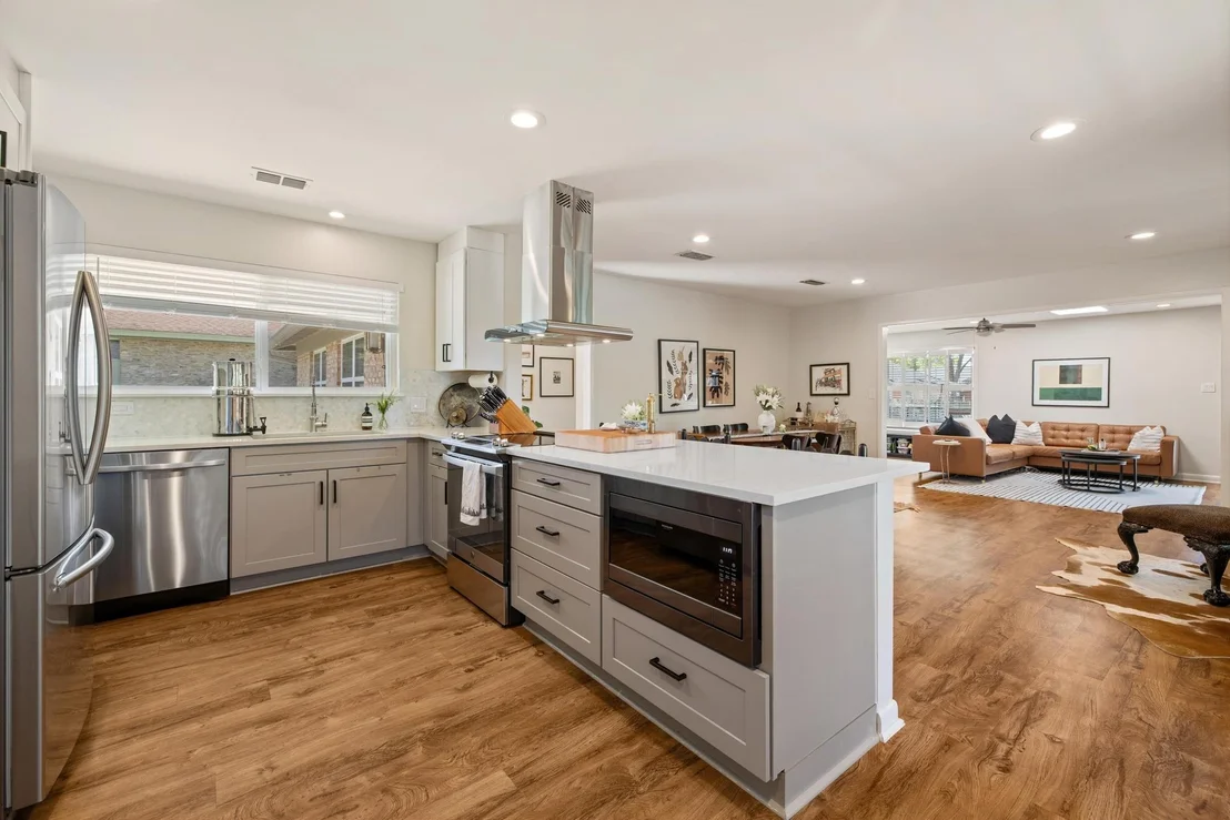 Photo of 2607 Cascade DR