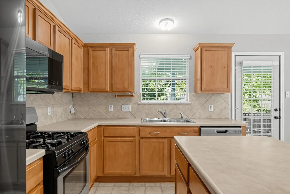 Photo of 1417 Sweet Leaf LN