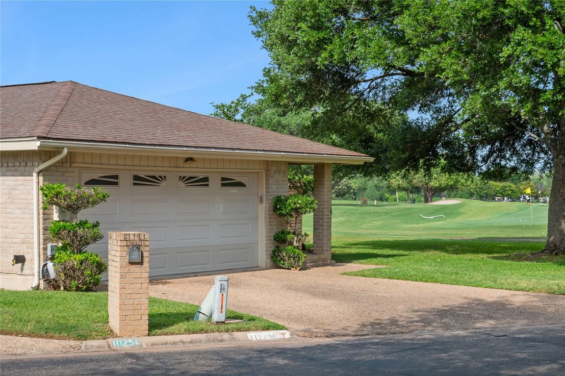 Photo of Unit D at 11125 Pinehurst DR