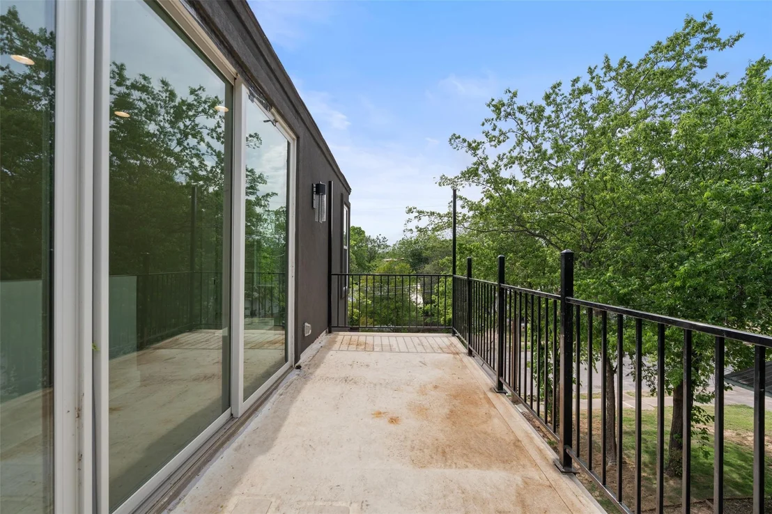 Photo of 1605 Cedar Ave