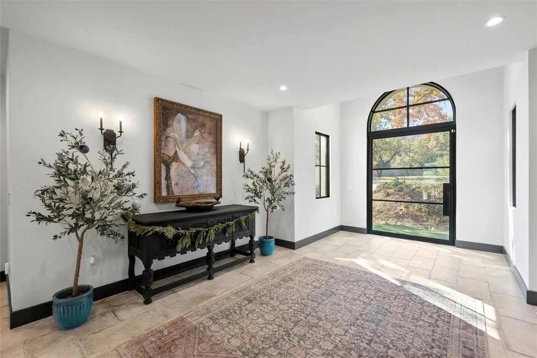 Photo of 2801 Hubbard CIR