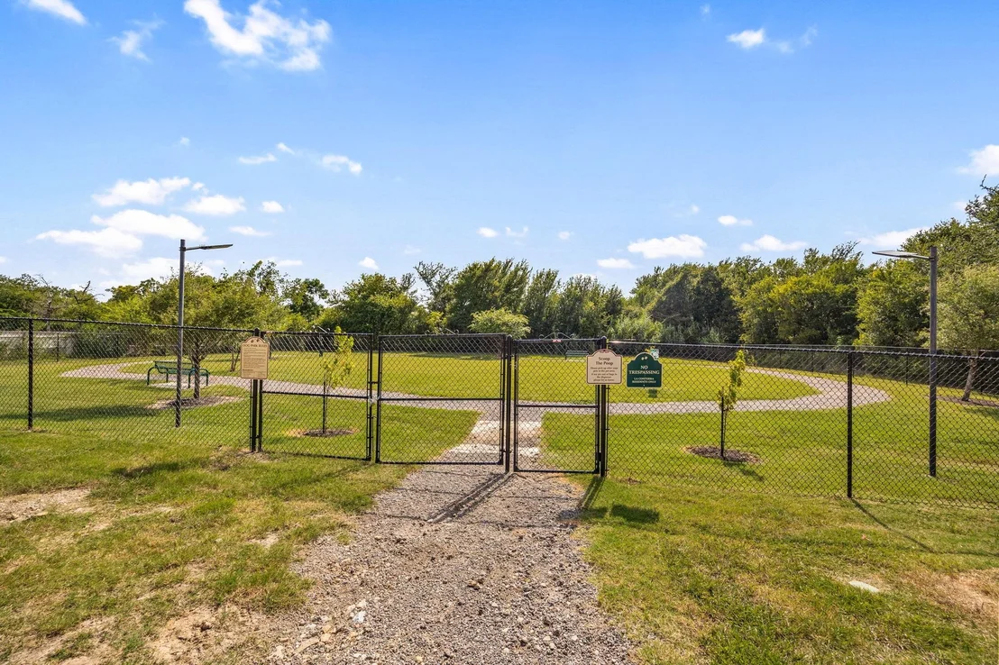 Photo of 449 Conchillos DR