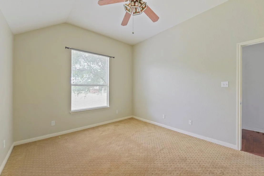 Photo of 330 Humphrey DR