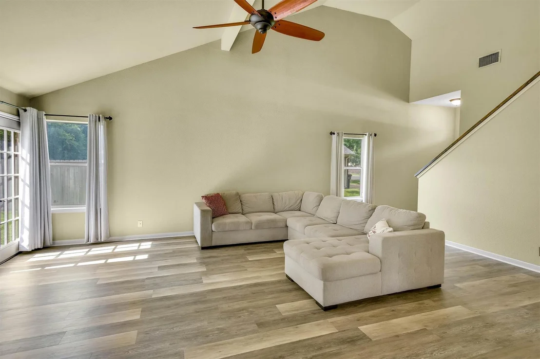 Photo of 2008 QUAIL VALLEY DR