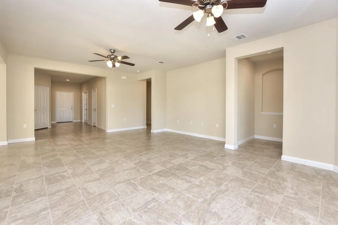 Photo of 107 Davis Mountain CIR