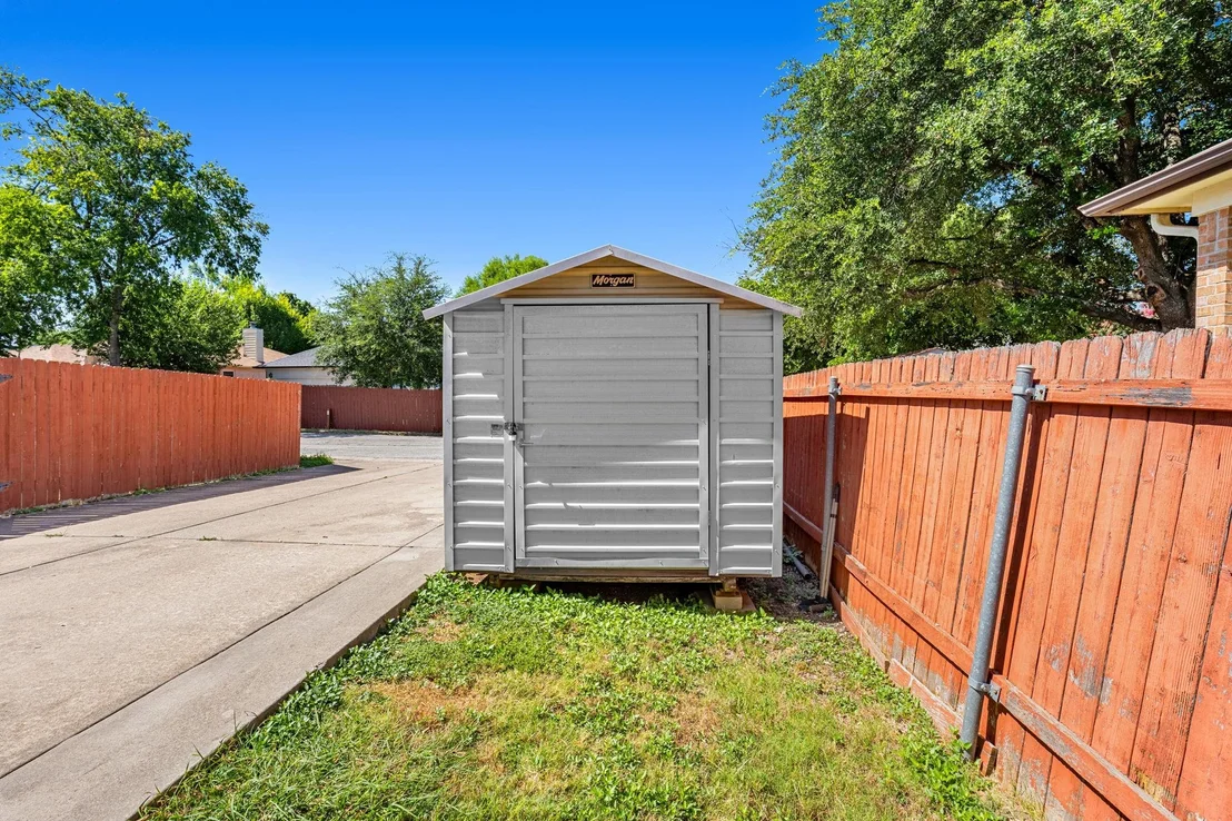 Photo of 1121 Black Locust DR