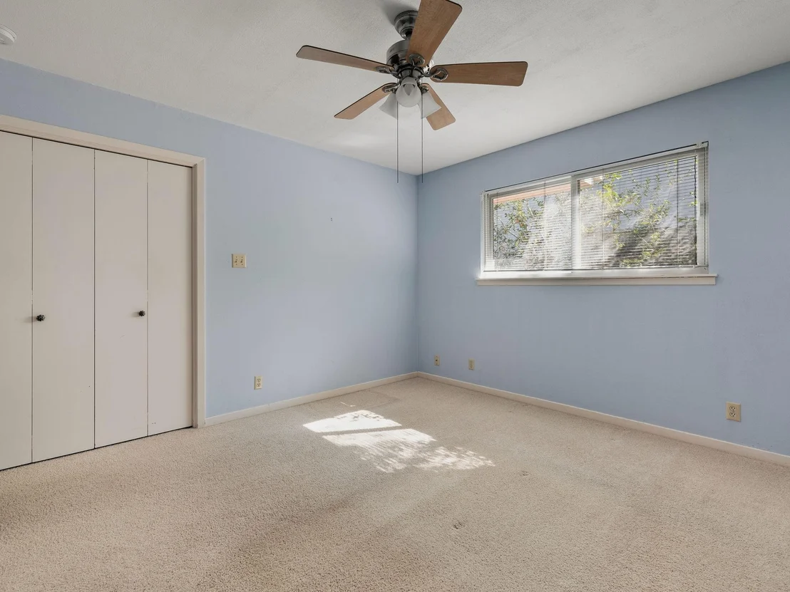 Photo of 7601 Parkview CIR