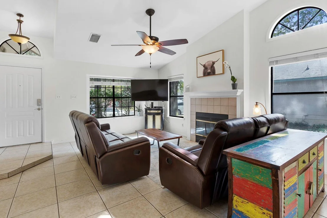 Photo of 10406 Sentenal DR