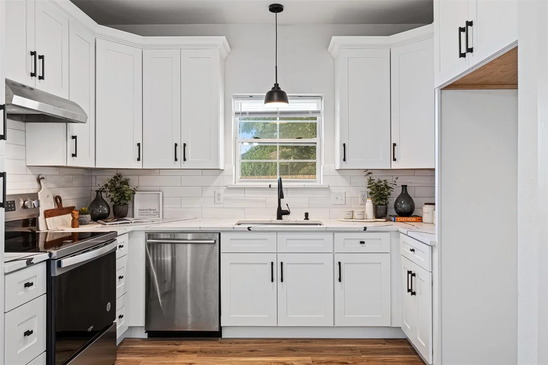 Photo of 419 Bentwood DR
