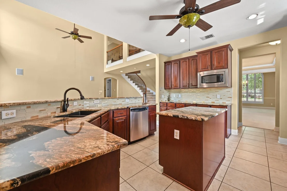 Photo of 111 WHITLEY DR