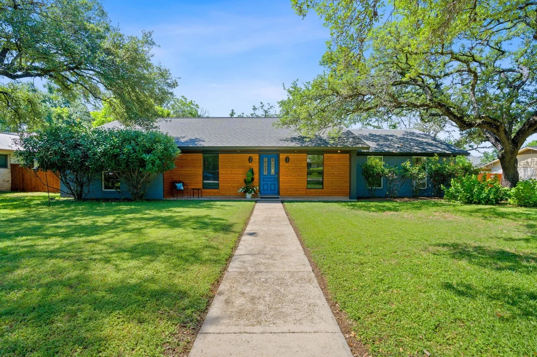 Photo of 4903 Saddle DR