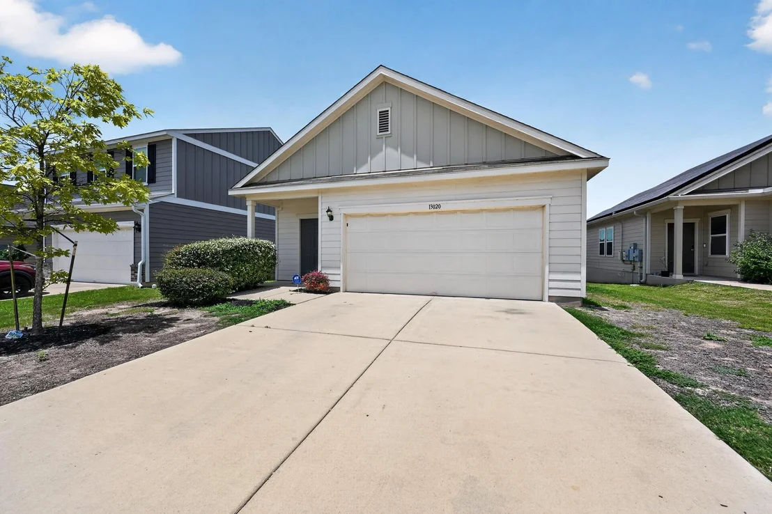 Photo of 13020 Foreston DR