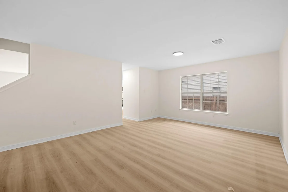 Photo of 1181 Forest Bluff TRL