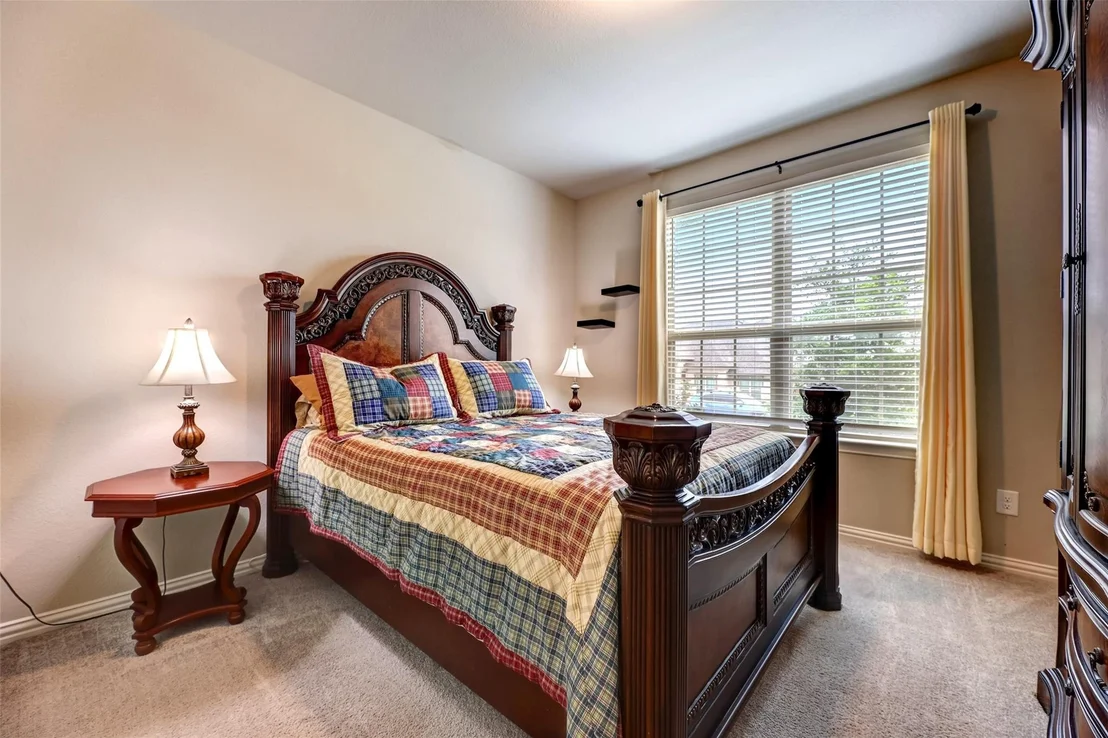 Photo of 285 Coyote Creek WAY