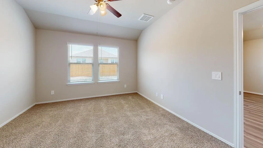Photo of 140 Candy ST