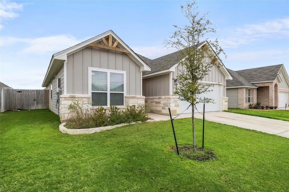 Photo of 8114 Timber Hollow LN
