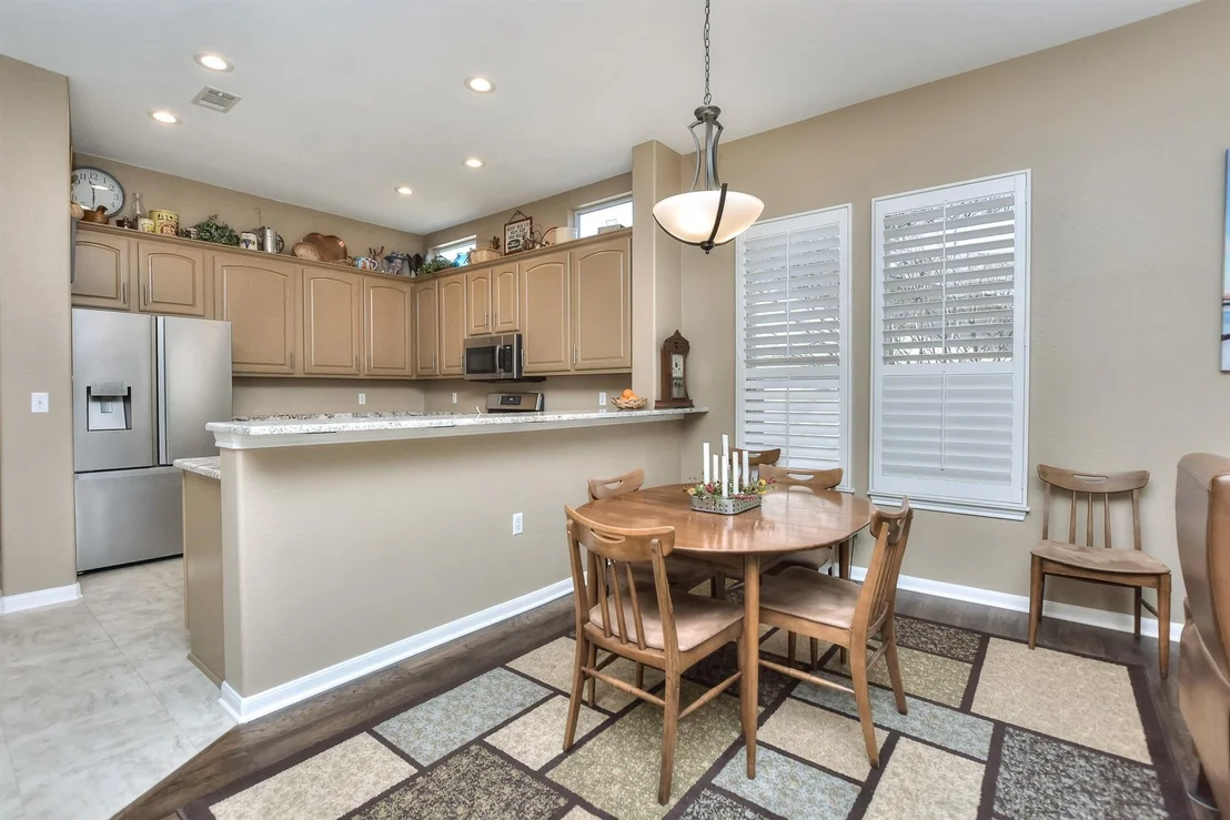 Photo of 111 Juniper Berry TRL