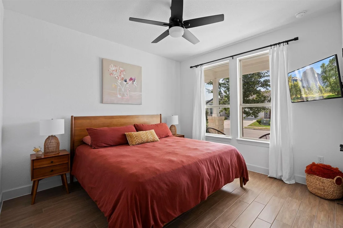 Photo of 8208 Silhouette ST