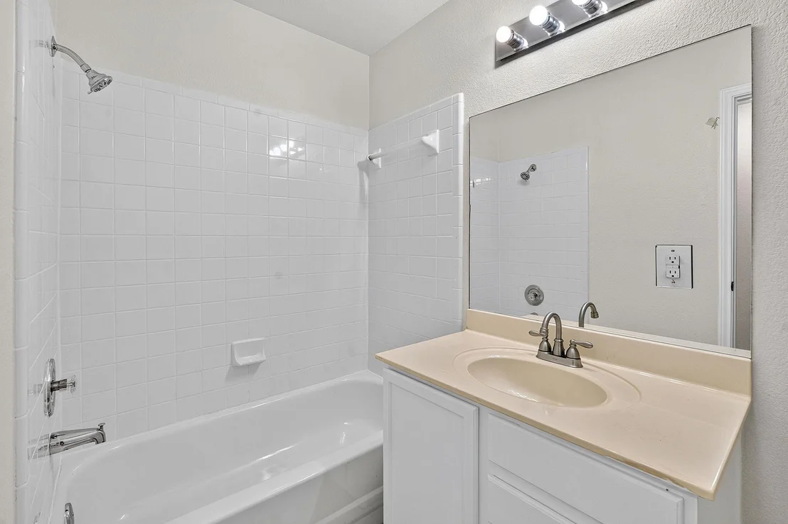 Photo of 6901 Bancroft Woods DR
