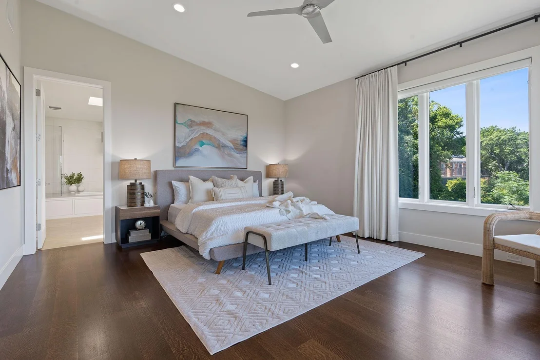 Photo of 10 HEDGE LN