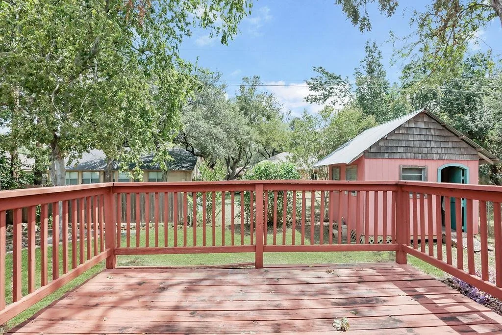 Photo of 304 Woodstone DR