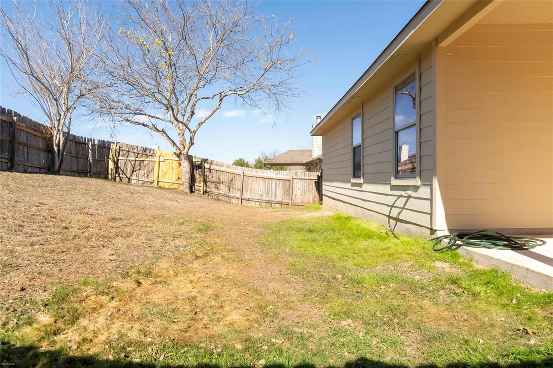 Photo of 249 Ashwood N