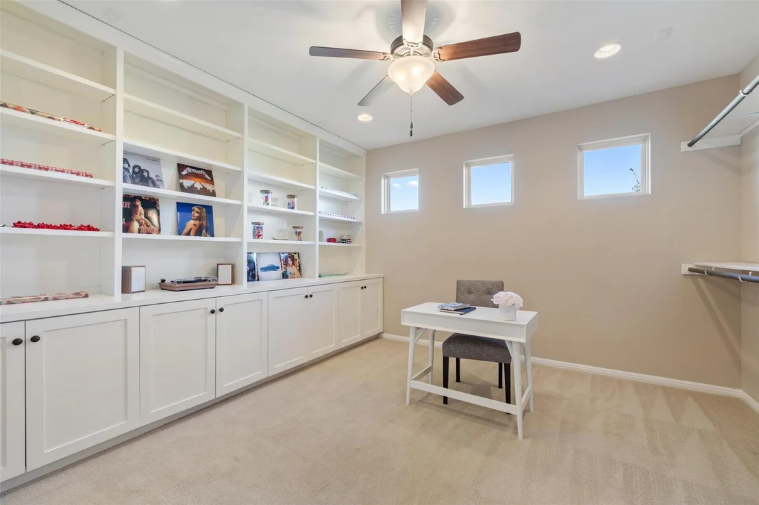 Photo of 407 Bella Montagna CIR