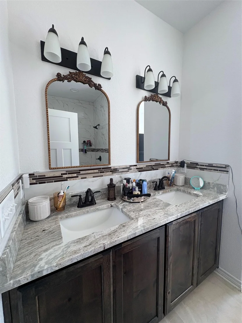 Photo of 668 Fairview DR