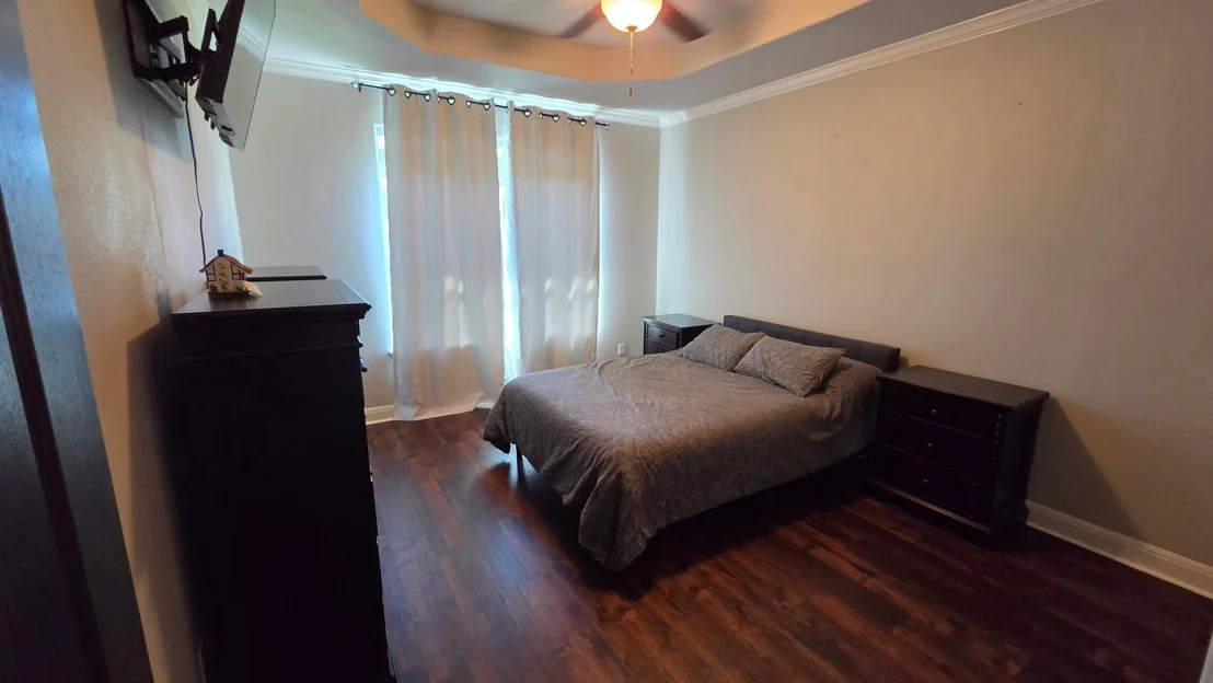 Photo of 125 Rose Mayer LOOP