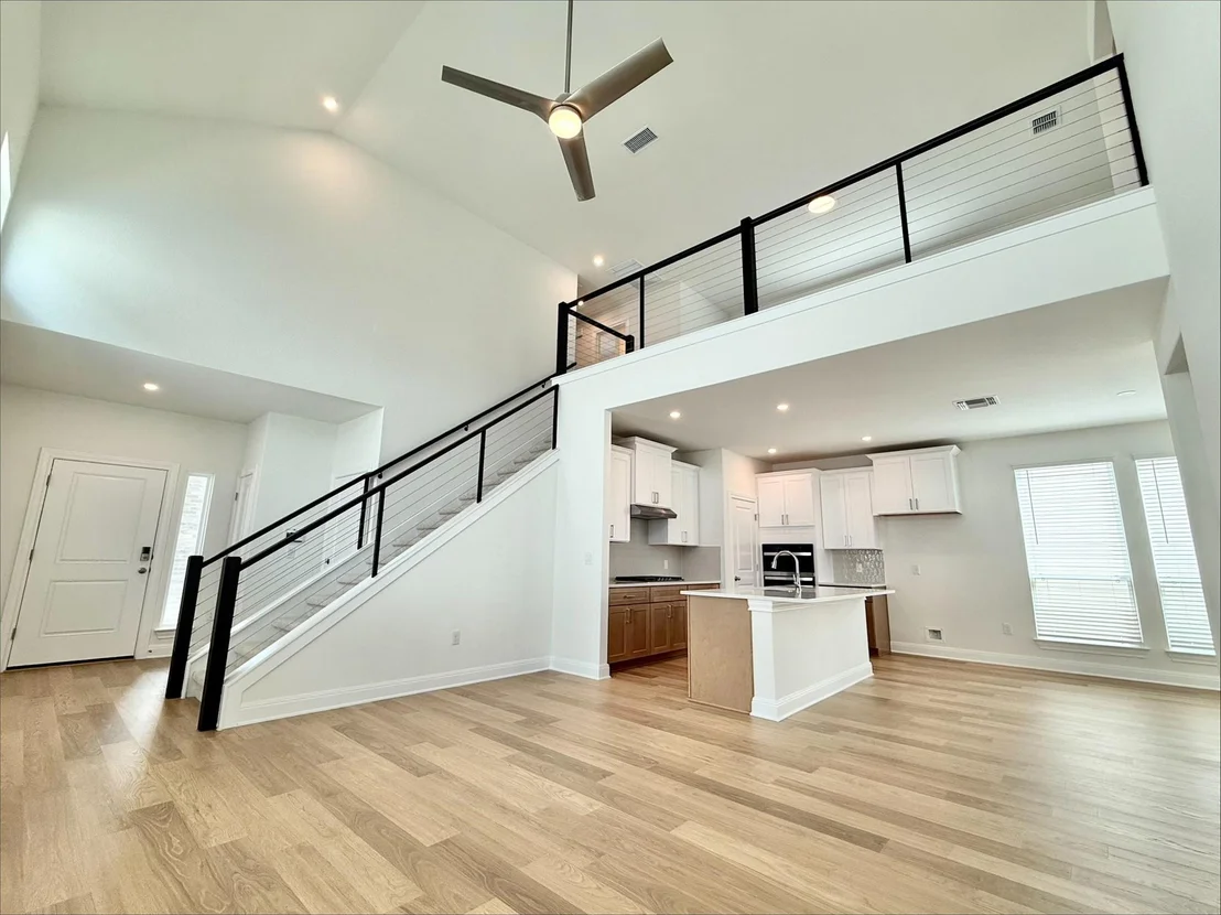 Photo of 405 Young ST