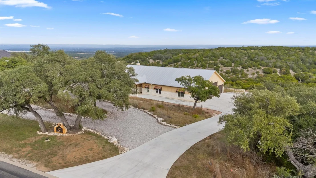 Photo of 427 S Cedar Mountain DR