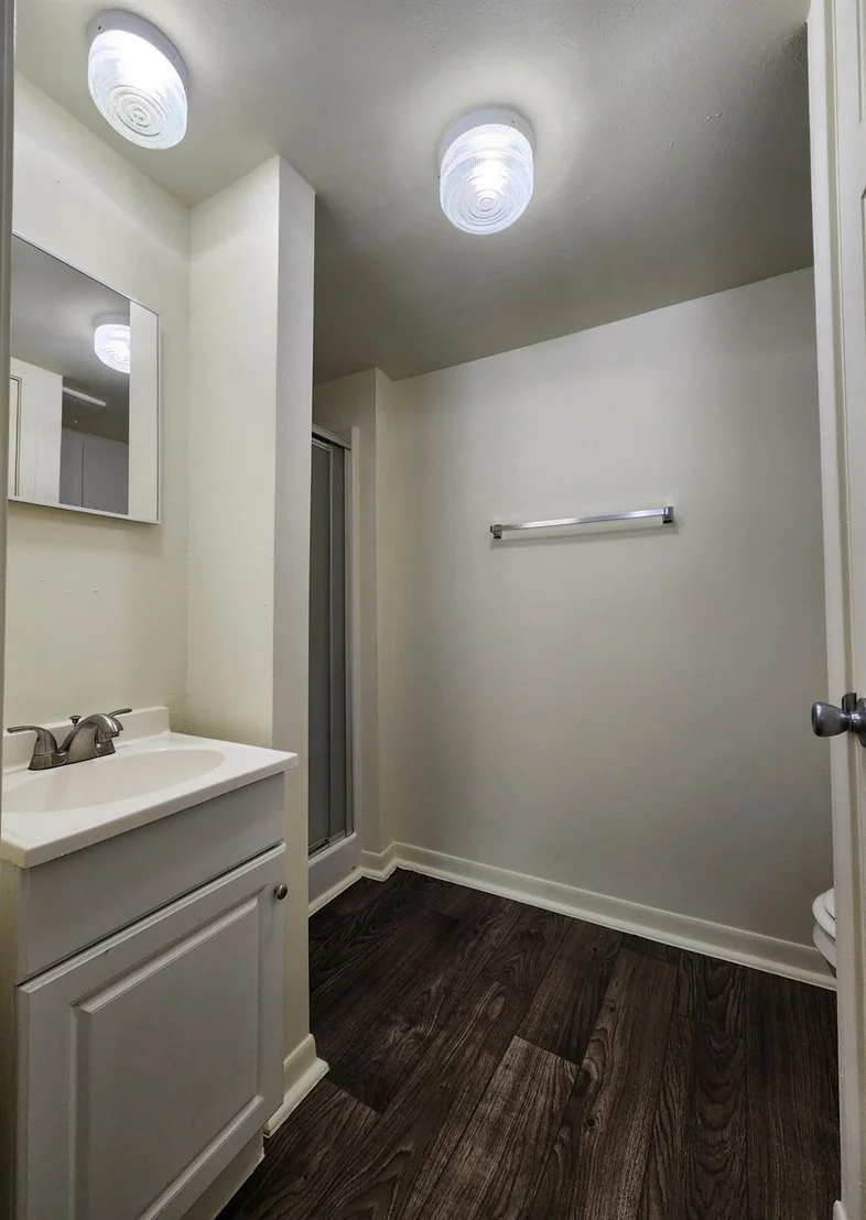 Photo of 124 Circle DR