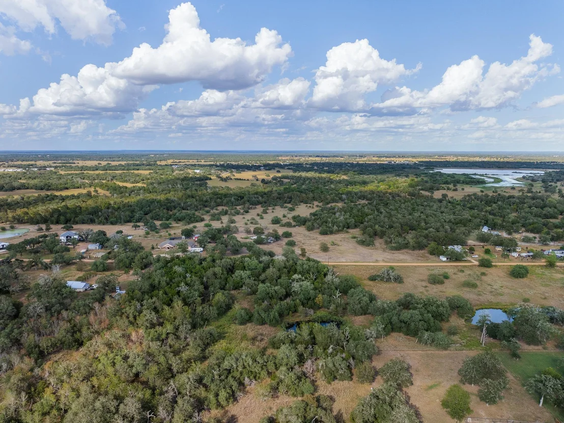 Photo of 1102 Private Road 2332