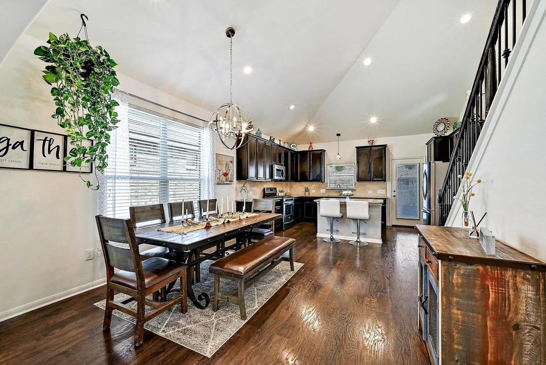 Photo of 2605 Etta May LN