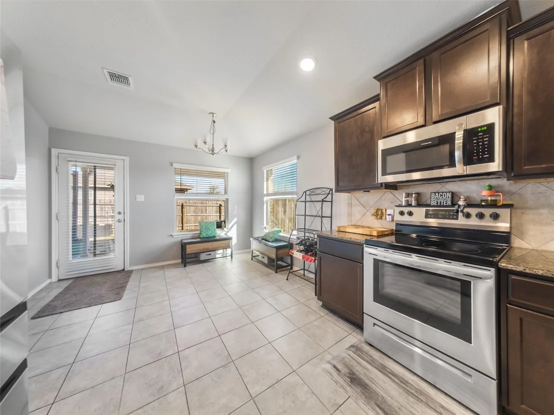 Photo of 137 Hematite LN
