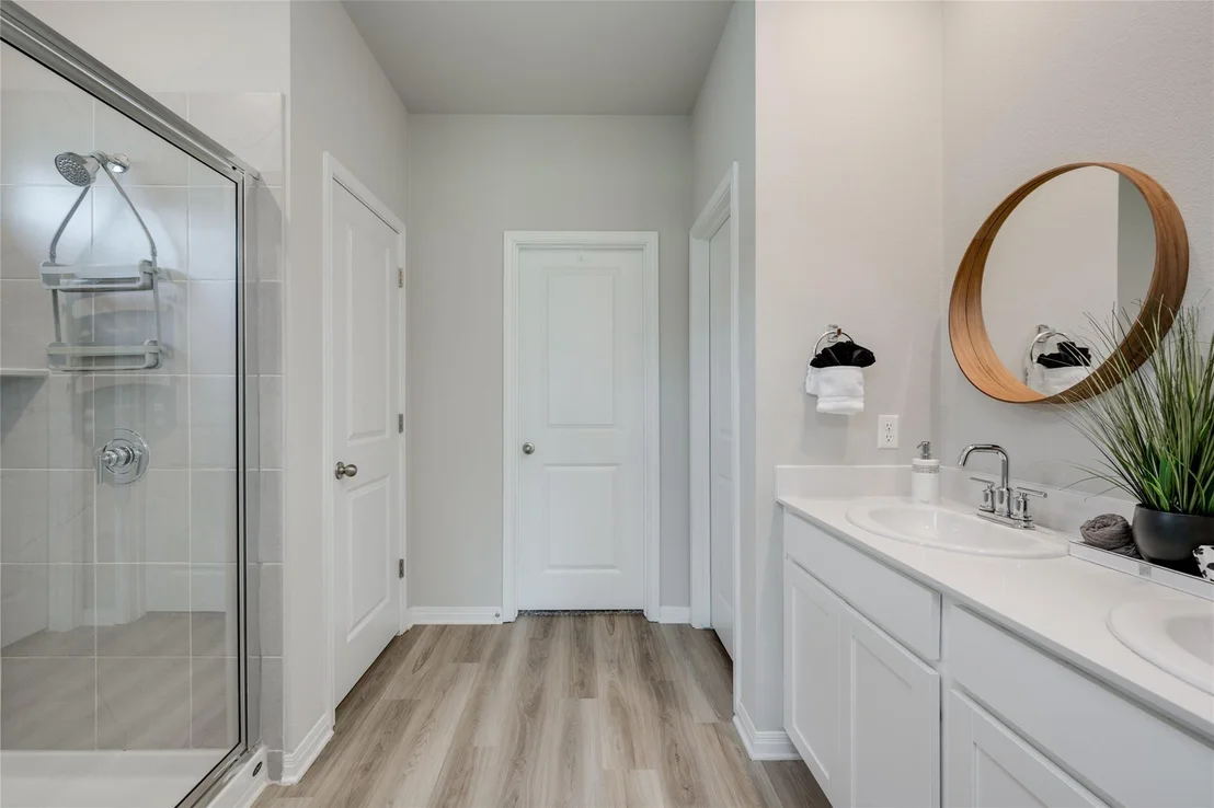 Photo of 909 Bright Gemstone WAY