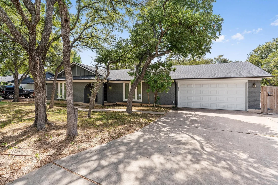 Photo of 1002 Penny LN