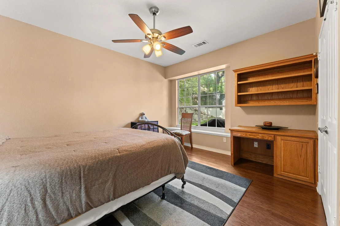 Photo of 2700 Pearce RD